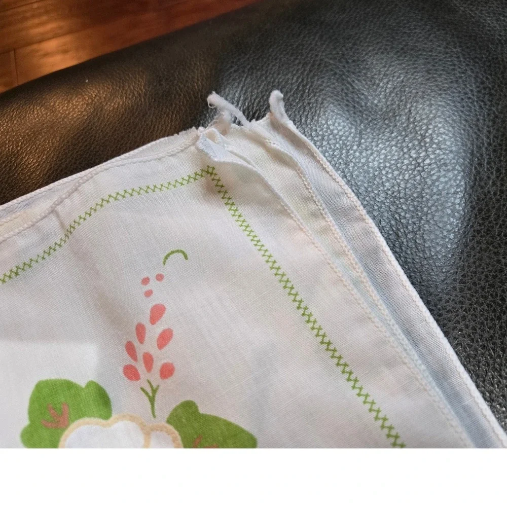 Unbranded Vintage Napkins Set of 6 White Floral Green Scalloped‎ Good 13x13